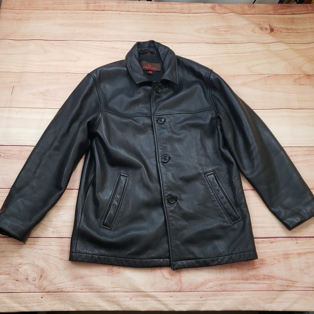 Danier‎ Coat Mens Medium Black Leather Overcoat Button Front Lined 8833 Casual